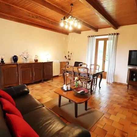 Maison De Plain-pied Avec Jardin, Cheminee Et Randonnees A Proximite - - Fr-1-742-379 Anglards-de-Salers